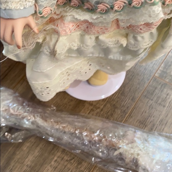 Toy - Picture 12 of 12